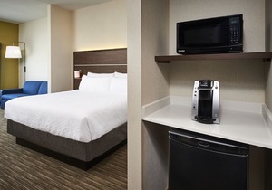 Holiday Inn Express Niagara-On-The-Lake, an IHG Hotel