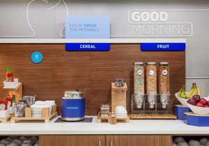 Holiday Inn Express Hotel & Suites Toronto - Markham, an IHG Hotel