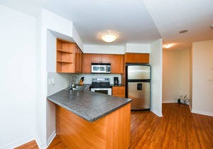 Luxurious 2BR & 2BTH in Mississauga Downtown in Mississauga