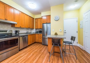 Modern 1BD & BTH in Mississauga Downtown