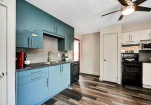 Modern 1BR with King Bed - Near Downtown Ottawa!