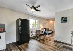 Modern 1BR with King Bed - Near Downtown Ottawa!