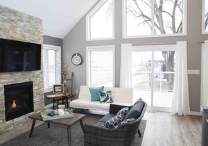 Newly Built Cottage with a Stunning View! (Upper level)