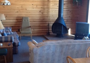 Portage Lodge - Cabin #10 (4 people) - Kenora, Ontario, Canada