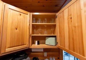 Spacious Couples Log Cabin White Mountains