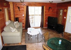 Springwood Cottages Resort - New Log Cabin - Arden, ON
