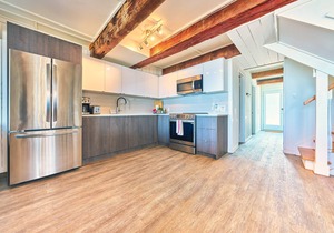 Suite 200: Spacious Beachfront Townhouse
