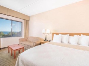 Days Inn | Endion