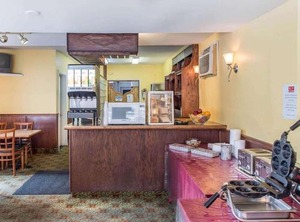Renovated Little Italy | Downtown Ottawa