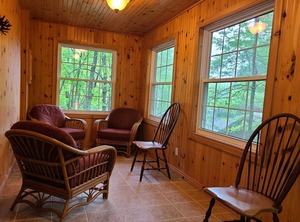 Echo Beach Bdrm Cottage Magnetawan | Lake of Bays