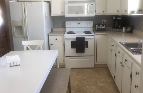 Rochester House | 1 mi. from Mayo Clinic; Cozy, Clean
