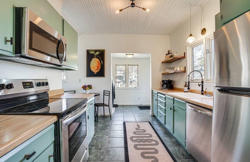 Summit - University House | 106 m² House ∙ 2 bedrooms ∙ 4 guests