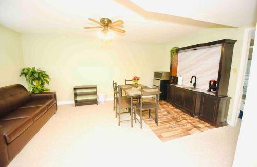 Amherstview Apartment | 111 m² Apartment ∙ 2 bedrooms ∙ 5 guests