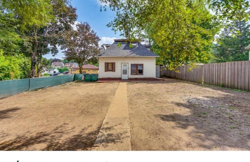 West Side House | 111 m² House ∙ 3 bedrooms ∙ 12 guests