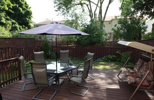 Mississauga House | 130 m² House ∙ 3 bedrooms ∙ 6 guests