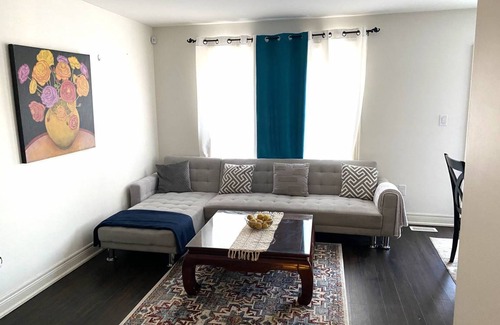Thorold House | 130 m² House ∙ 3 bedrooms ∙ 6 guests
