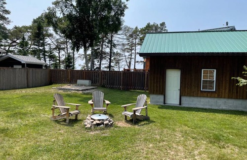 Manitoulin District House | 149 m² House ∙ 4 bedrooms ∙ 10 guests