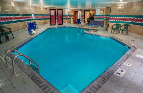 Burnsville Hotel | 19 m² Motel ∙ 127 guests