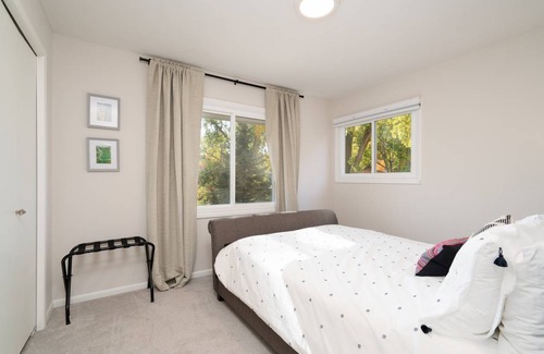 Mound House | 196 m² House ∙ 3 bedrooms ∙ 6 guests