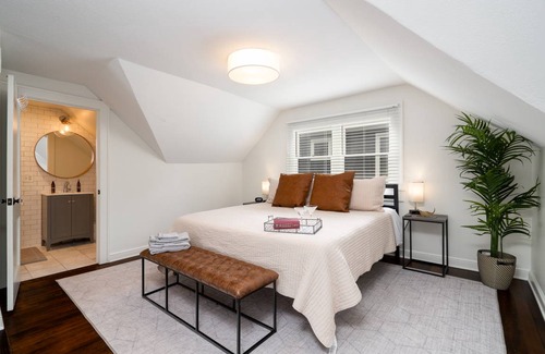 Fulton House | 198 m² House ∙ 3 bedrooms ∙ 6 guests