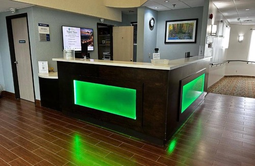 Simcoe Hotel | 200 m² Hotel ∙ 2 guests
