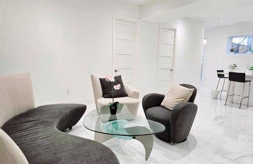 Lawrence Heights Bed & Breakfast | 22 m² Bed and breakfast ∙ 2 guests