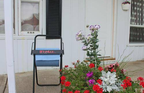 Laurentian Valley Hotel | 23 m² Motel ∙ 4 guests