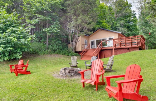 Jones Falls Cottage | 232 m² Cabin ∙ 5 bedrooms ∙ 11 guests