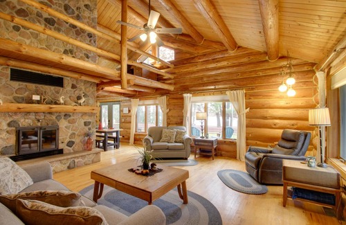 Deerwood House | 232 m² House ∙ 2 bedrooms ∙ 11 guests