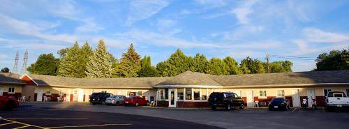 Chatham-Kent Hotel | 25 m² Motel ∙ 4 guests