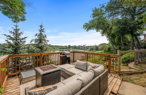 Plymouth House | 251 m² House ∙ 3 bedrooms ∙ 6 guests