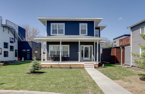 Bottineau House | 278 m² House ∙ 5 bedrooms ∙ 10 guests
