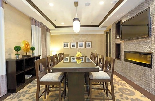 Brampton Hotel | 3-Star Hotel ∙ Hilton Garden Inn Toronto/Brampton