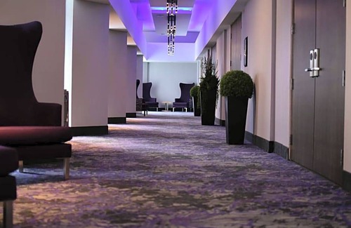 Byward Market - Parliament Hill Hotel | 3-Star Hotel ∙ Homewood Suites By Hilton Ottawa Downtown