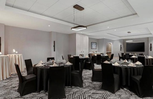 Ottawa Division Hotel | 38 m² Hotel ∙ 127 guests