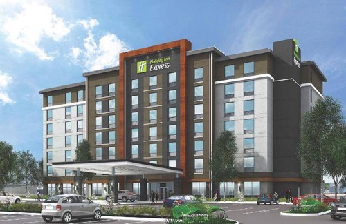 Northeast Mississauga Hotel | 39 m² Hotel ∙ 127 guests