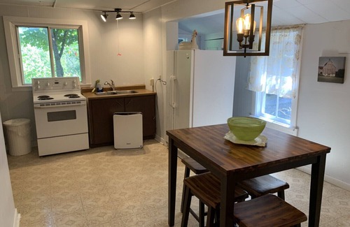 Highland Grove Cottage | 5 Bedroom Farmhouse on Baptiste Lake