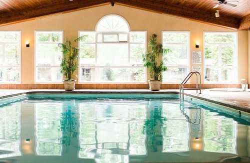 Grand Bend Resort | 500 m² Resort ∙ 6 guests