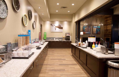 West Seventh Hotel | 53 m² Hotel ∙ 2 bedrooms ∙ 127 guests