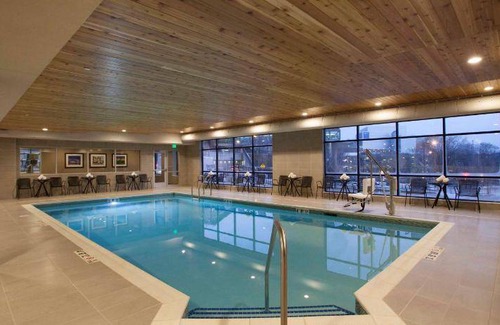 West Seventh Hotel | 53 m² Hotel ∙ 2 bedrooms ∙ 127 guests