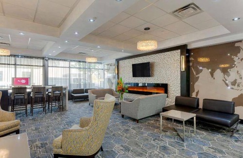 Northeast Mississauga Hotel | 58 m² Hotel ∙ 127 guests