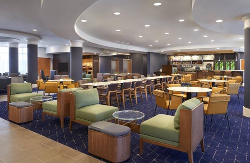 Mississauga Hotel | 60 m² Hotel ∙ 127 guests