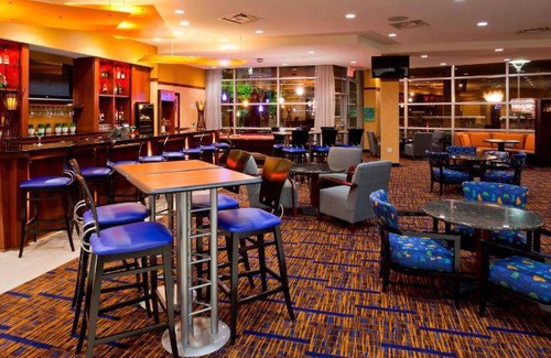 Maple Grove Hotel | 70 m² Hotel ∙ 127 guests