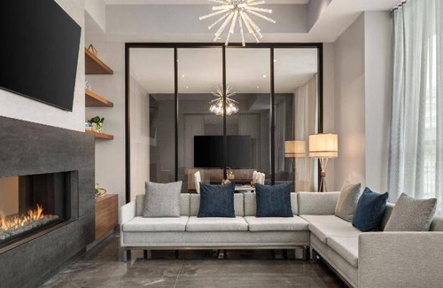 Northwestern Precinct Hotel | 70 m² Hotel ∙ 127 guests