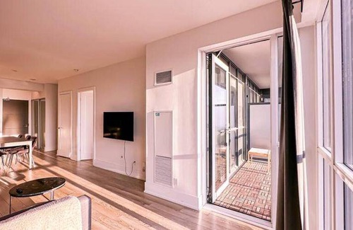 Toronto Entertainment District Apartment | 74 m² Apartment ∙ 2 bedrooms ∙ 6 guests