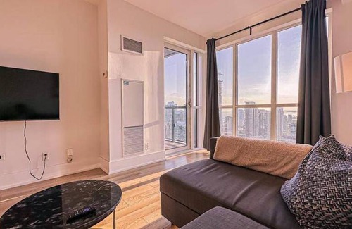 Toronto Entertainment District Apartment | 74 m² Apartment ∙ 2 bedrooms ∙ 6 guests