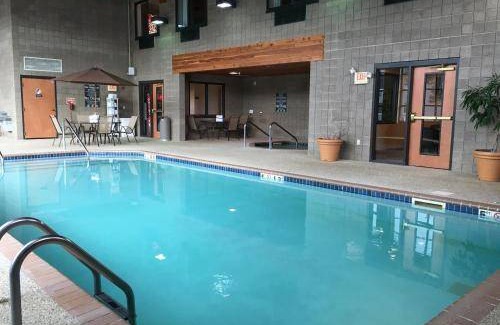 Coon Rapids Hotel | 81 m² Hotel ∙ 127 guests