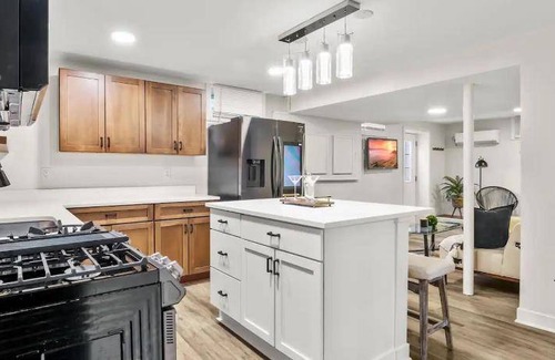 Southwest Minneapolis Apartment | 84 m² Apartment ∙ 2 bedrooms ∙ 3 guests