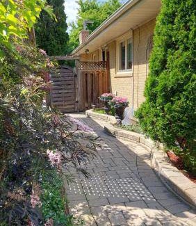 Rexdale Apartment | 85 m² Apartment ∙ 1 bedroom ∙ 2 guests