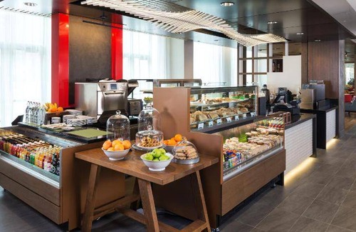 South Loop Hotel | 89 m² Hotel ∙ 127 guests